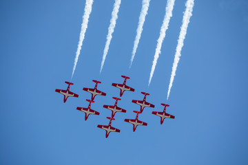air show plane formation