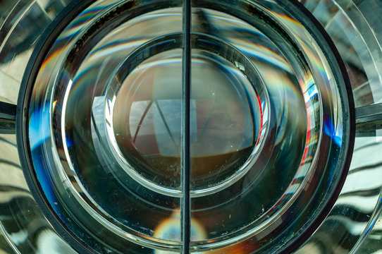 lente tipo fresnel de faro mar&iacute;timo