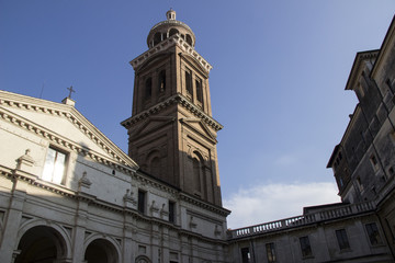 Fototapeta na wymiar cathedral in italy