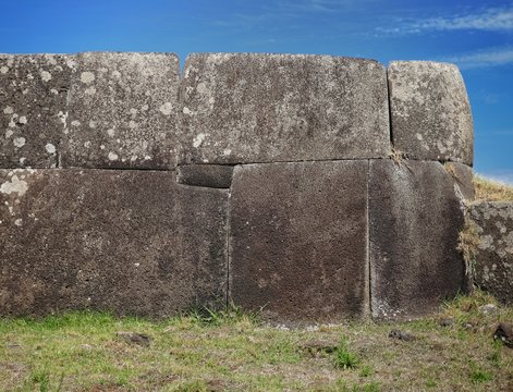 Easter Island &ndash; Vinapu stone wall