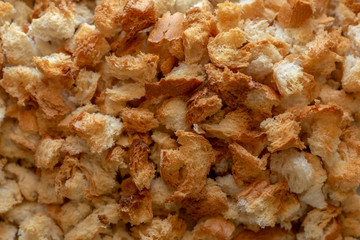 make breadcrumbs with dry and toasty pieces