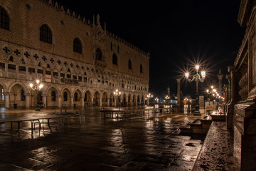 Fototapeta na wymiar Illuminated Doge Palace at Night, Venice/Italy
