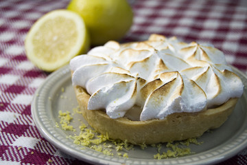 Postre, Pie de limon con merengue italiano