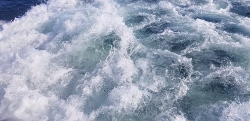 Fototapeta na wymiar rippling waters