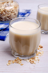 Alternative milk with the oats