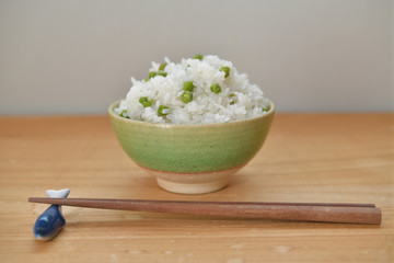 えんどう豆とお米の炊き込みご飯