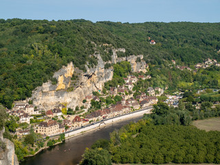  La Roque-Gageac scenic village on the Dordogne river, France