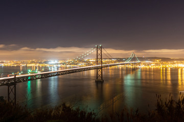 Fototapeta premium Ponte 25 de Abril bridge