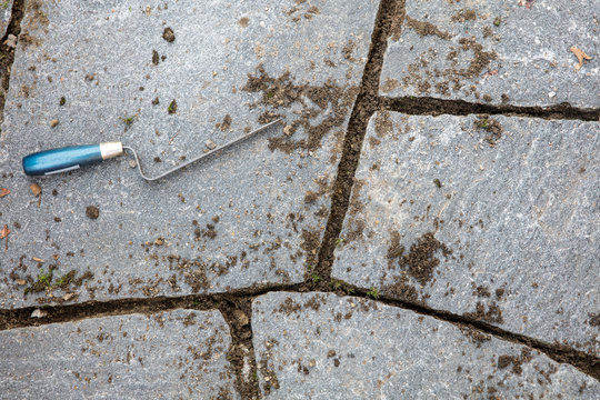 Cleaning Mortar Joints