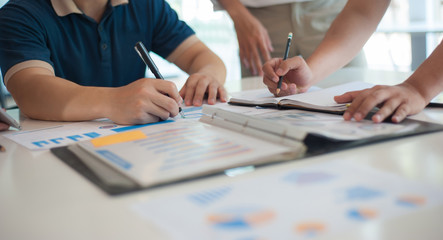 Teamwork concepts, analysis, consultation, exchange of ideas and work plans.