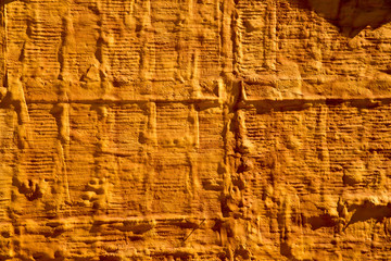 DETTAGLIO DI UNA PARETE DI UN EDIFICIO CON ISOLANTE