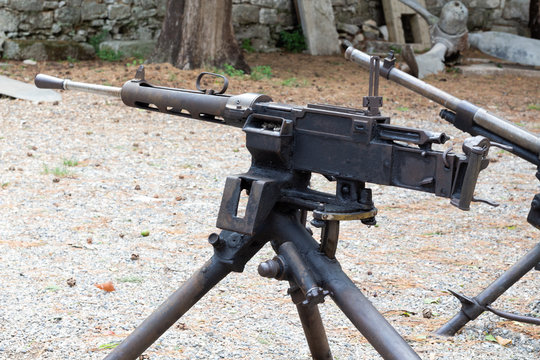 vieille armes de guerre ,croatie