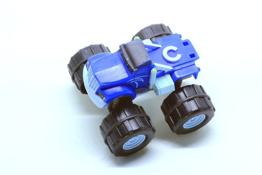 photo of a miniature monster truck as a tool to introduce transportation equipment to children at school