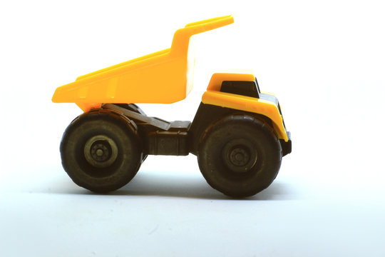 photo of a miniature dump truck as a tool to introduce transportation equipment to children at school