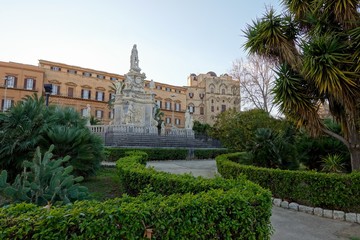 Fototapeta na wymiar Teatro Marmoreo in front of the Palazzo dei Normanni in Palermo