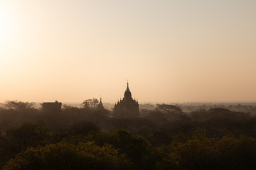 Fototapeta na wymiar Beautiful View of Bagan Temples Pagodas Stupas at Sunrise