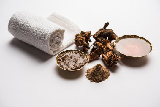 Ayurvedic Chitrak Honey face mask made using  Plumbago zeylanica and shahad