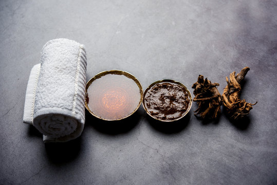 Ayurvedic Chitrak Honey face mask made using  Plumbago zeylanica and shahad