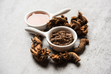 Ayurvedic Chitrak Honey face mask made using  Plumbago zeylanica and shahad