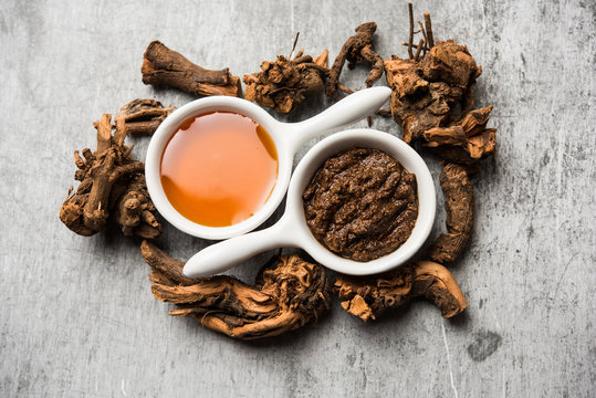 Ayurvedic Chitrak Honey face mask made using  Plumbago zeylanica and shahad