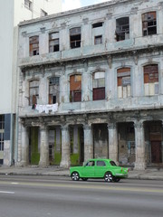Fototapeta na wymiar calles de la Habana Cuba
