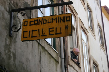 Obraz premium calles de Oporto y coimbra