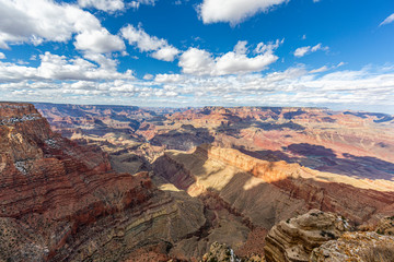 Fototapeta na wymiar View over impressive Grand Canyon from South Rim viewpoint in winter