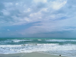 Sky and sea with wave.