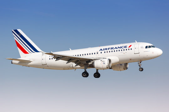 Air France Airbus A319 Airplane