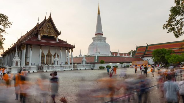 Nakhon Si Thamarat / Thailand-Fabuary 8 2020 : Makha Bucha ,Hae Pha Khuen That Festival at Wat Phra Mahathat Woramahawihan Temple Landmark Travel Place of Nakhon Si Thammarat Video Time Lapse 4K.