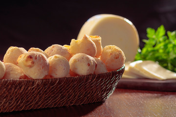 pão de queijo com queijo da Serra da Canastra, Minas Gerais, Brasil