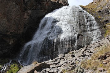 Waterfall Girl`s braids