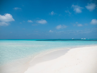 Fototapeta na wymiar Tropical Beach with White Sand. Maldives Panorama. I