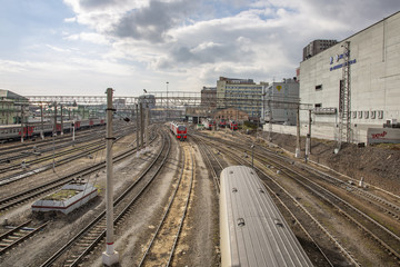 Obraz premium Parking of freight and passenger trains in the Krasnoselsky city district. Moscow, Russia