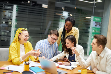 young man and woman in yellow dreads having an argument, different points on the date, problem, team thinking how to make their business successful