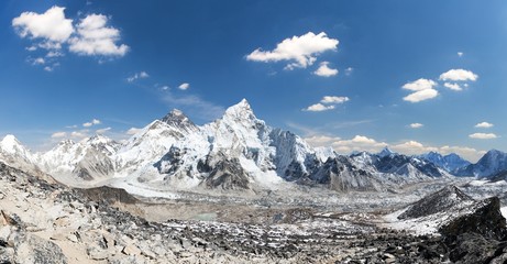 Fototapeta na wymiar Mount Everest, himalayas mountains, panoramic view
