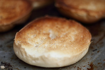 Toasting bread rolls in electric oven