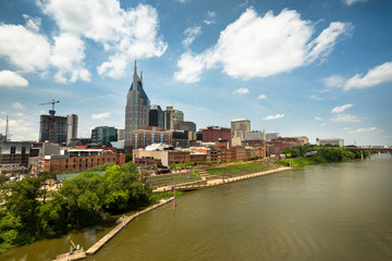 Fototapeta na wymiar City of Nashville Tennessee on the Cumberland River in Tennessee USA