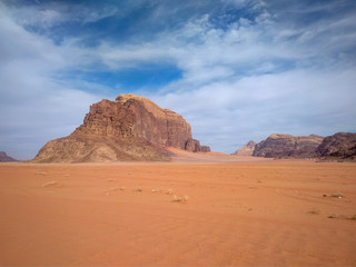 Fototapeta na wymiar rock formations and desert landscape of Wadi Rum desert in southern Jordan.