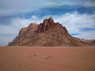 Fototapeta na wymiar magnificent desert landscape in Wadi Rum, Jordan