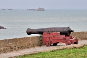 Famous cannon on the ramparts of Saint-Malo city in Brittany