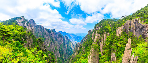 Naklejka na ściany i meble Beautiful Huangshan mountains landscape on a sunny day in China.