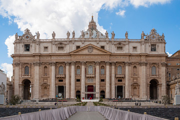 Fototapeta na wymiar Saint Peter's Basilica in Vatican City, Rome, Italy