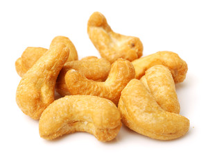 Fototapeta premium cashew nuts on white background 