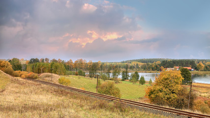 jesienny krajobraz Warmii w północno-wschodniej Polsce