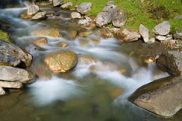 Fototapeta na wymiar Stream in the Pyrenees.