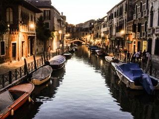 Fototapeta na wymiar Venedig bei Dämmerung
