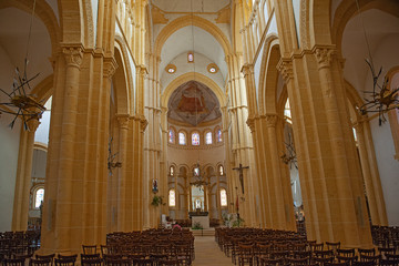 Inneres der Kirche 