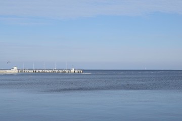 Fototapeta na wymiar sea view from the waterfront