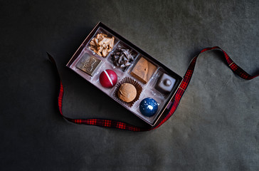 chocolate gift set box, valentine chocolate 